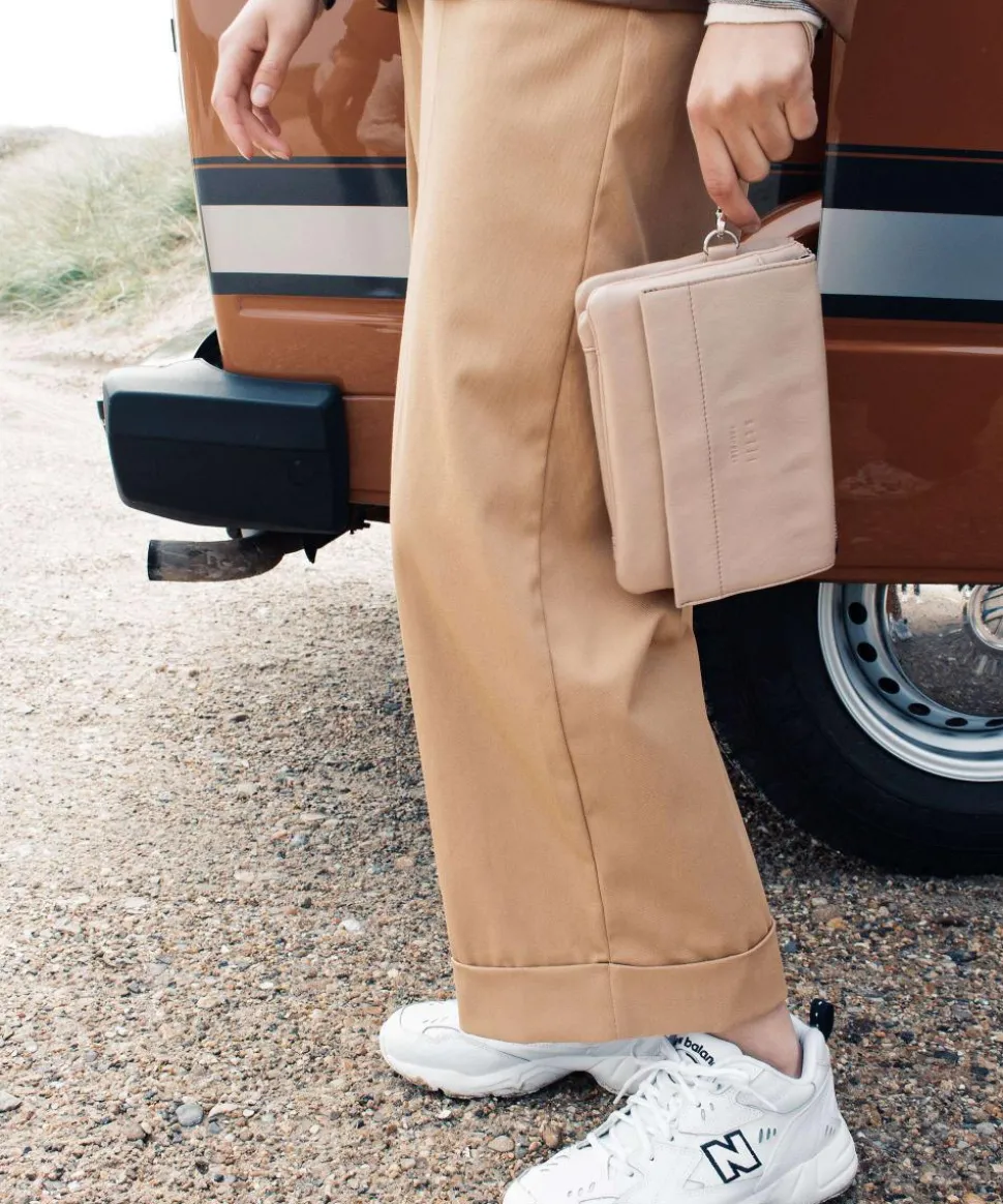 Anouk Anouk Umhängetasche genarbtes Leder schwarz