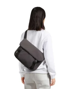 Cinch 12L Kuriertasche recyceltes Nylon schwarz