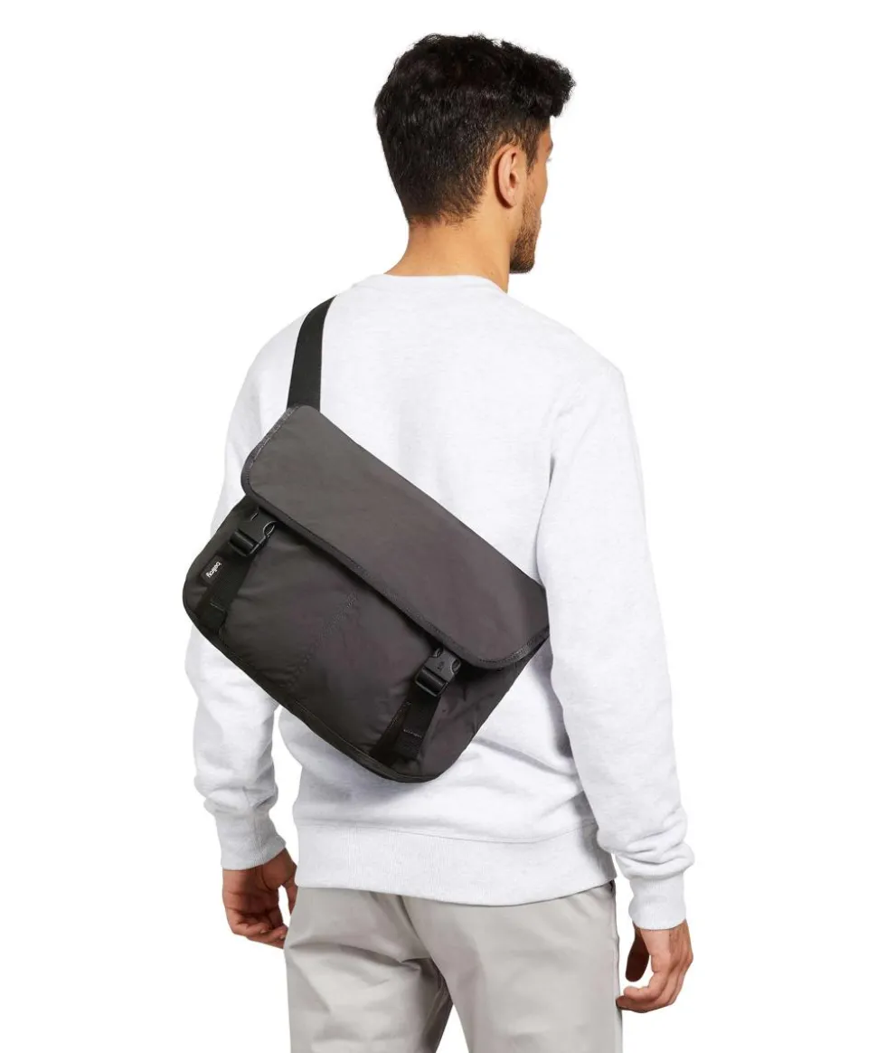 Cinch 12L Kuriertasche recyceltes Nylon schwarz