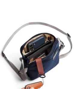 City Umhängetasche recyceltes Nylon navy