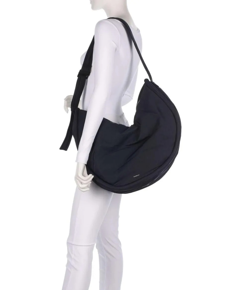 Curve L Beuteltasche recyceltes Nylon schwarz