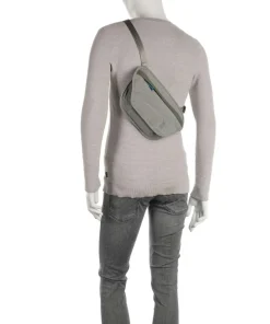 District Collection Sodo 3L Gürteltasche recyceltes Nylon graugrün