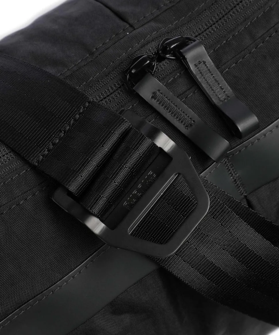 District Collection Yoyogi 14L Umhängetasche recyceltes Nylon schwarz