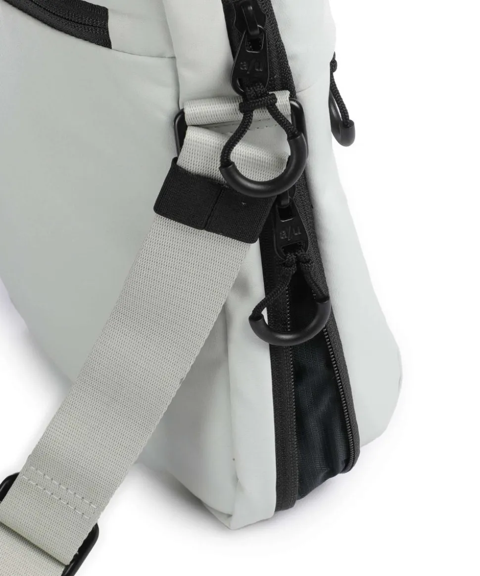 Japan RE Oyabe RE Umhängetasche recyceltes Nylon hellgrau