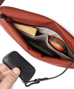 Lite Umhängetasche recyceltes Nylon bernstein