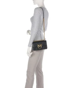 Love One Mini Schultertasche geprägtes Leder schwarz