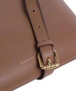 Pockets Large Umhängetasche fein genarbtes Leder braun