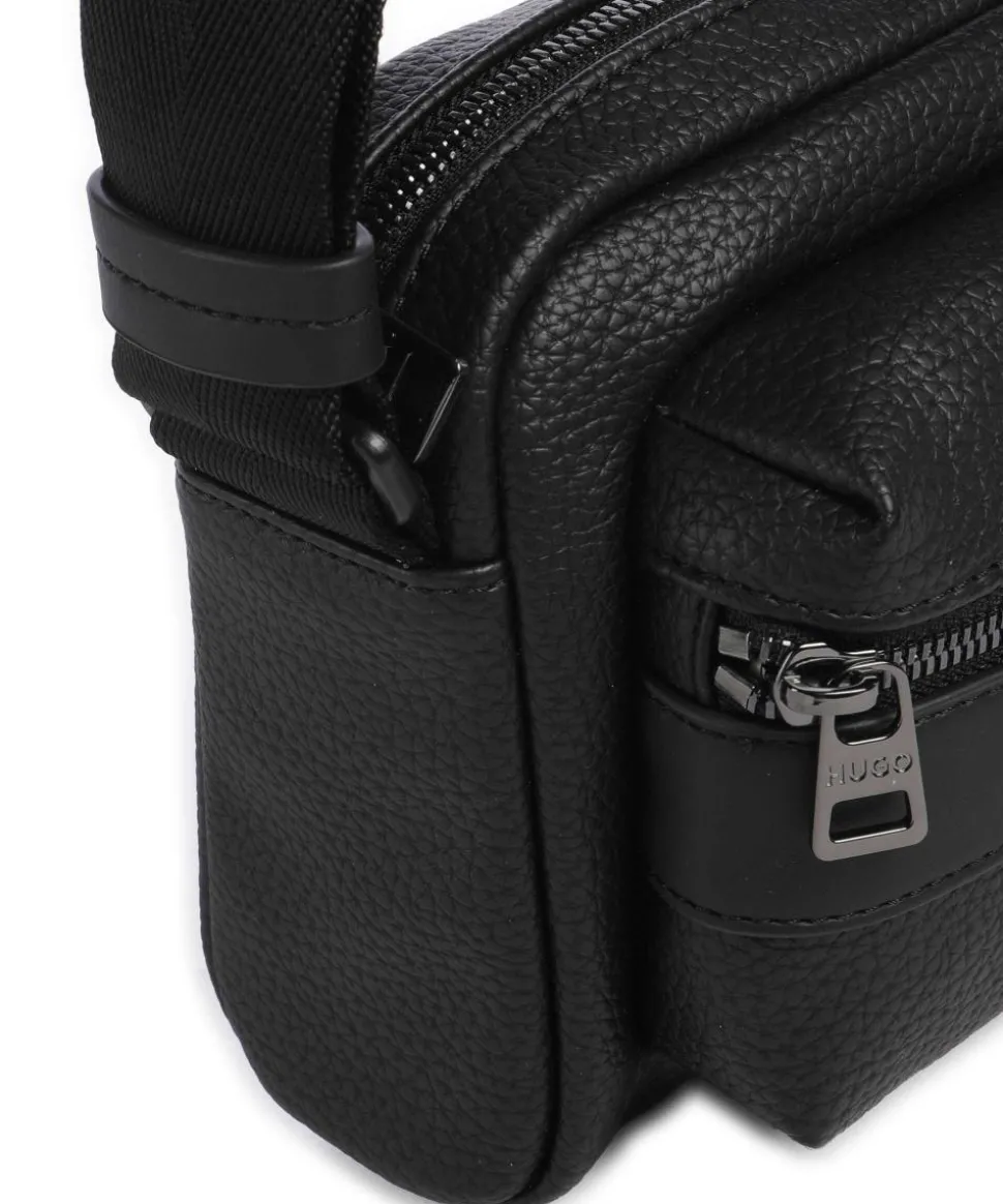 Quantic Umhängetasche Lederimitat schwarz