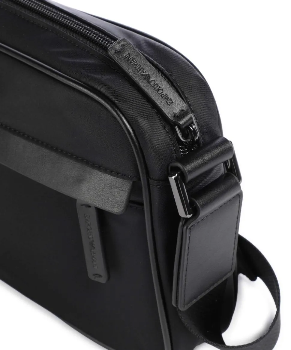 Recycled Nylon Umhängetasche recyceltes Nylon schwarz