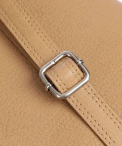 Soft Skylar Umhängetasche genarbtes Leder nude