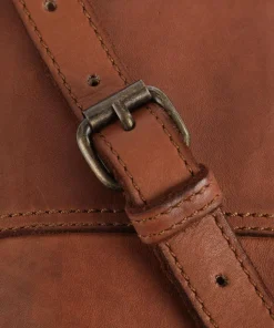 Submarine Umhängetasche fein genarbtes Rindsleder cognac