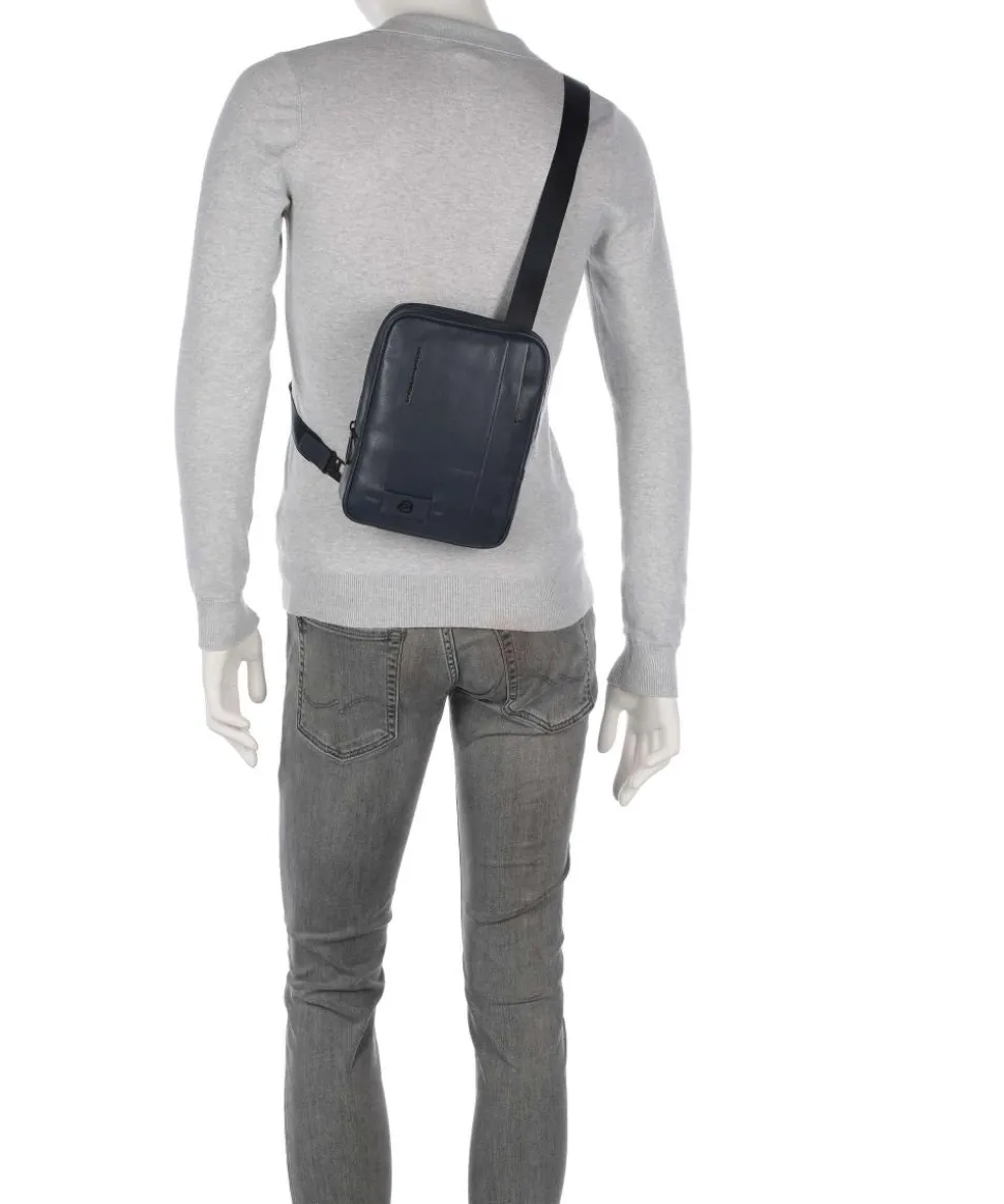 W137 Umhängetasche genarbtes Rindsleder dunkelblau